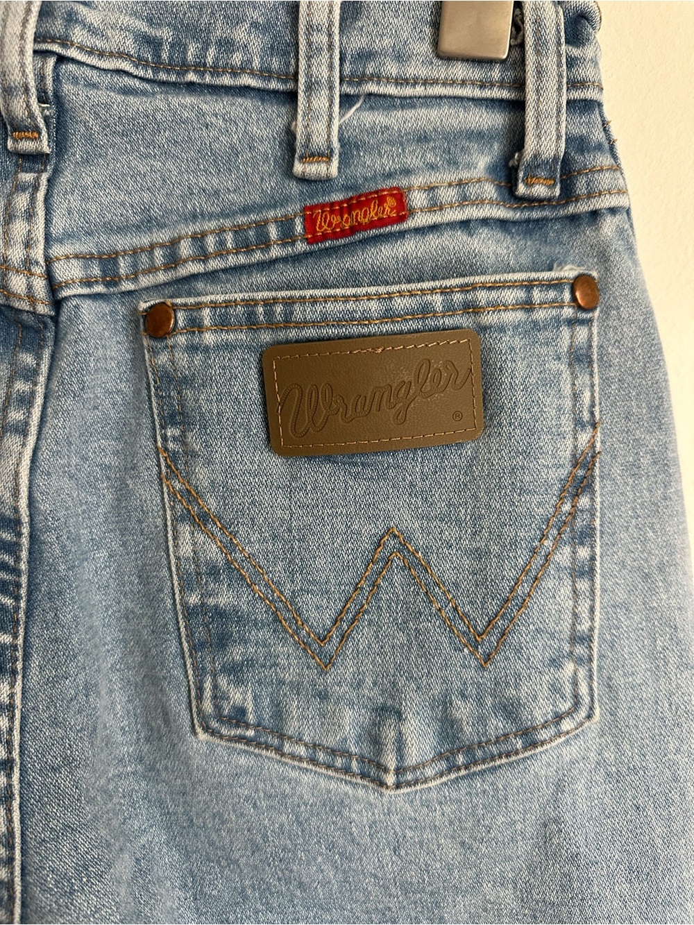 Wrangler Vintage High Rise Straight Leg Jeans Light Wash